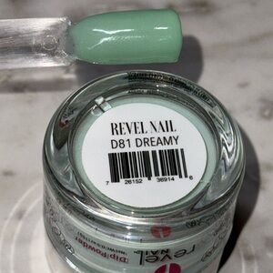 New Revel Nail “D81 Dreamy” dip powder